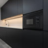 Q20MXP26-E70 - MICRO ONDE ENCASTRABLE 20L NEOLUX 700W NOIR V | Electro Meuble